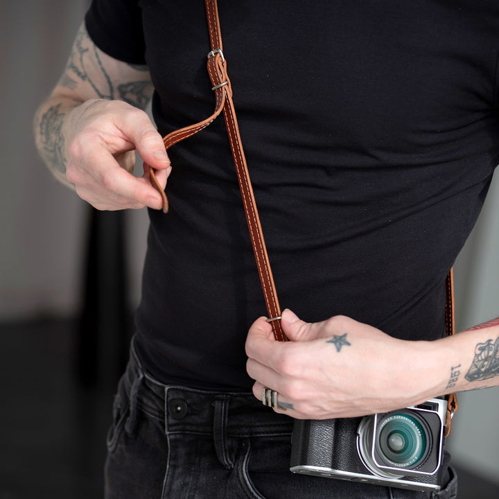 adjustable leather camera strap, handcrafted leather camera strap, leica strap, fujifilm strap,